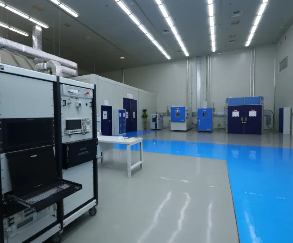 Walk-in climatic chamber (